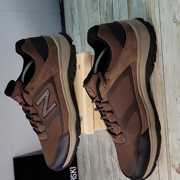 New Balance 669 MW669BR 12 D Brown Athletic Walking Hiking Trail Shoes Sneakers - Picture 2 of 7